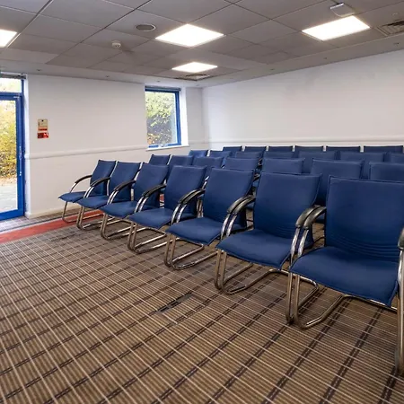 Holiday Inn Express Droitwich Spa By Ihg-2